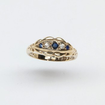 9ct Gold Sapphire/Diamond Ring